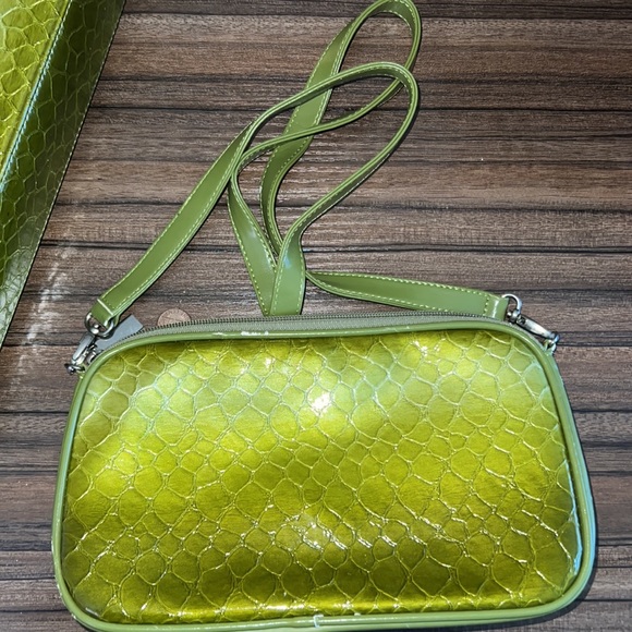 Green Handbag with Additional Matching Crossbody! - Picture 9 of 9